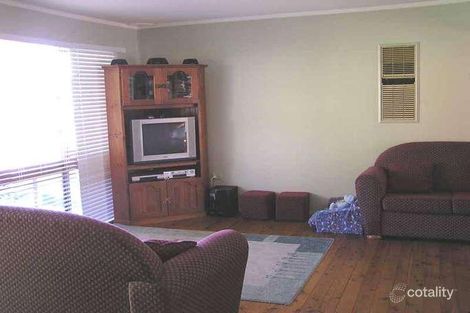 Property photo of 17 Holcombe Avenue Narara NSW 2250