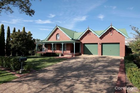 Property photo of 46 Simkin Crescent Kooringal NSW 2650