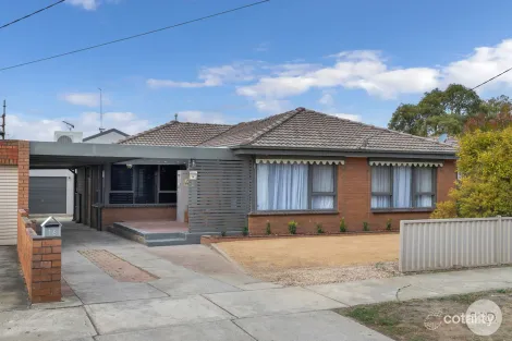 Property photo of 16 Montgomery Street Wendouree VIC 3355