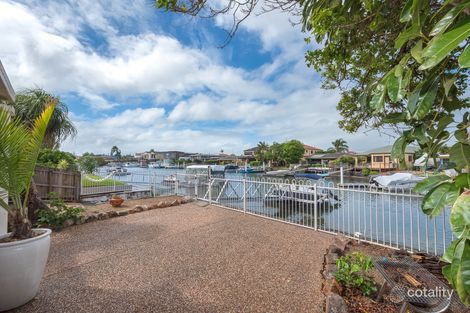8 Annoula Ave, Biggera Waters, QLD 4216