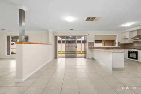 Property photo of 86 Royce Crescent Lavington NSW 2641