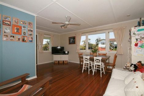 Property photo of 8 Hellyer Street Wynnum West QLD 4178