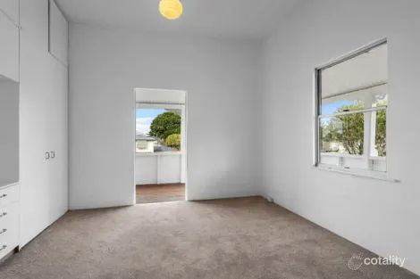 Property photo of 10 Videroni Street Booval QLD 4304