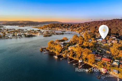 77 Daley Ave, Daleys Point, NSW 2257