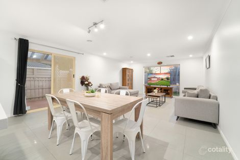 Property photo of 2 Oldtrack Place Hoppers Crossing VIC 3029