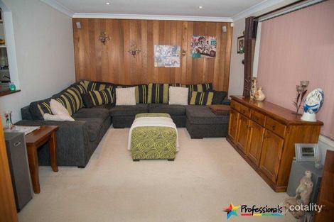 Property photo of 4 Gira Place Dharruk NSW 2770