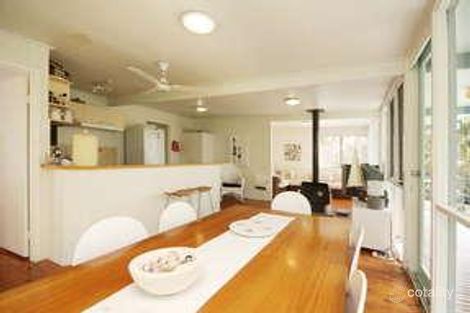 Property photo of 11 Ampat Place Blueys Beach NSW 2428