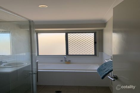 Property photo of 22/12 Walnut Crescent Lowood QLD 4311