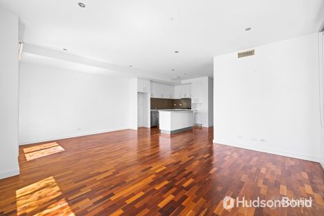 2/107 Whittens Lane, Doncaster, VIC 3108