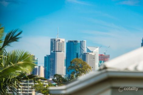 Property photo of 4/72 Miles Street Hawthorne QLD 4171