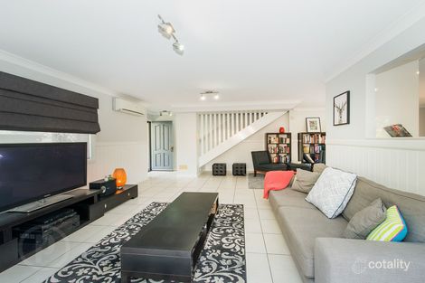 Property photo of 4/72 Miles Street Hawthorne QLD 4171