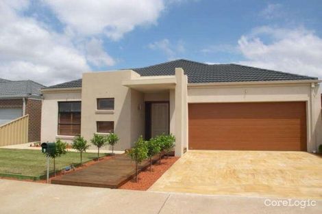 Property photo of 9 Whatmough Street Caroline Springs VIC 3023