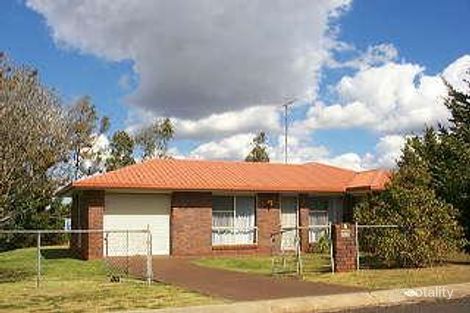 6 Poinciana St, Newtown, QLD 4350