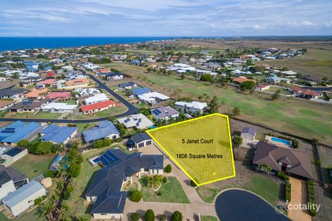 5 Janet Ct, Coral Cove, QLD 4670