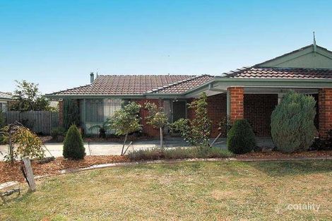 Property photo of 9 Comte Close Cranbourne West VIC 3977