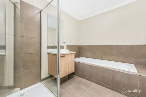 Property photo of 8/6 Huckson Street Dandenong VIC 3175