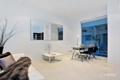 Property photo of 6 Sugar Lane Port Melbourne VIC 3207