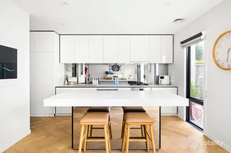 Property photo of 6 Chambers Circuit Warriewood NSW 2102