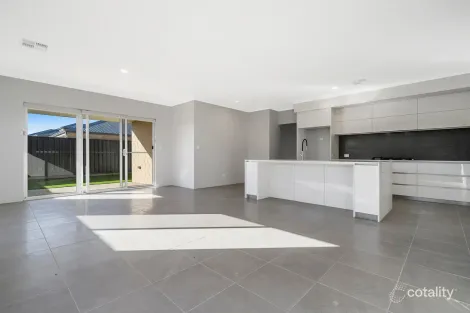 Property photo of 16 Dalaroo Boulevard Midvale WA 6056