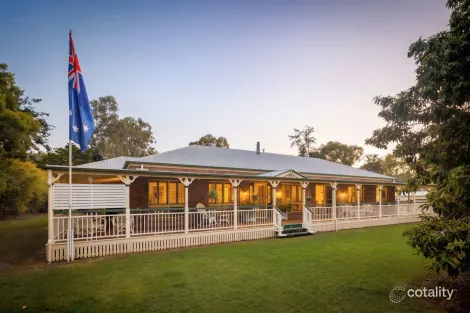 Property photo of 48 Fifth Avenue Barellan Point QLD 4306