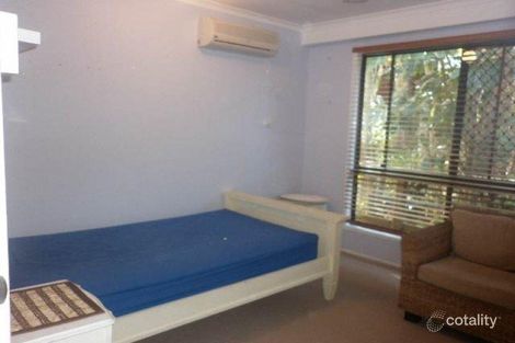 Property photo of 24 Sayre Crescent Boyne Island QLD 4680