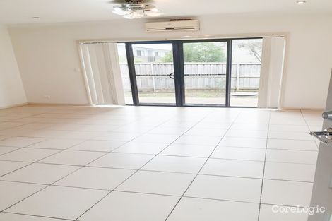 Property photo of 5/28 Girraween Road Girraween NSW 2145