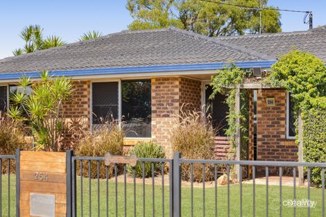 254 Taylor St, Newtown, QLD 4350