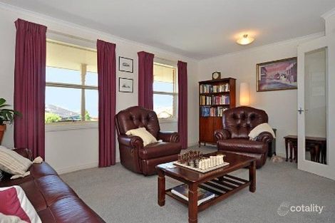 Property photo of 32 Tripp Street Encounter Bay SA 5211