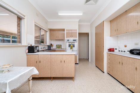 Property photo of 68 Meadow Street Kooringal NSW 2650