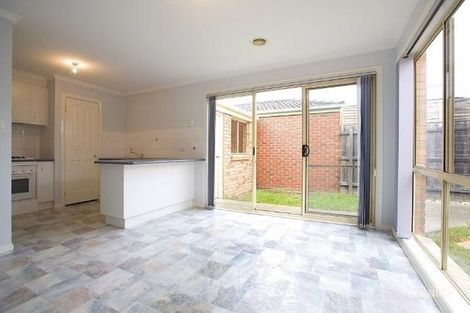Property photo of 2 Markham Way Altona Meadows VIC 3028