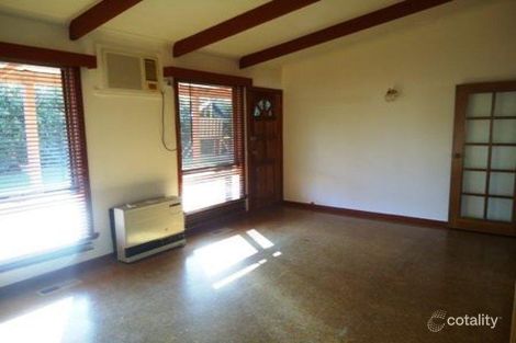 Property photo of 40 Lyons Road Croydon North VIC 3136