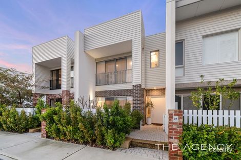 Property photo of 27 Mudstone Road Treeby WA 6164