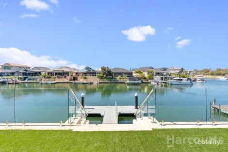 15 Leisure Way, Halls Head, WA 6210