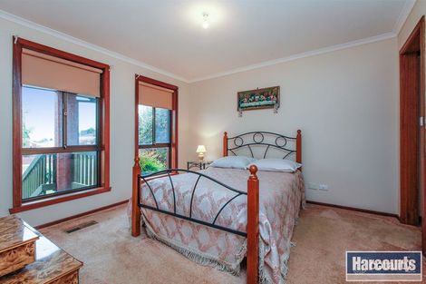 Property photo of 87 Garden Grove Drive Mill Park VIC 3082