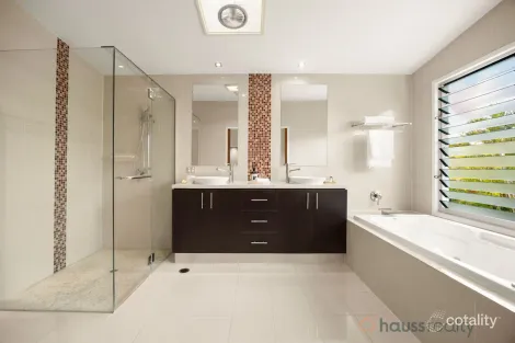 Property photo of 10 Leybourne Street Chelmer QLD 4068