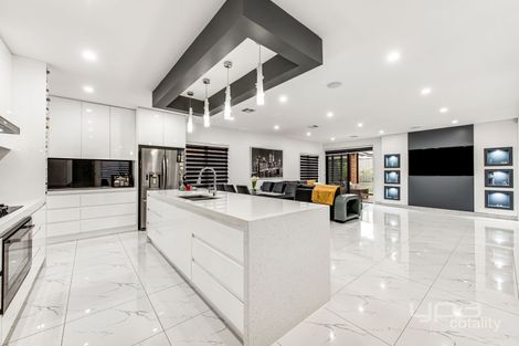 Property photo of 56 Loudon Circuit Craigieburn VIC 3064