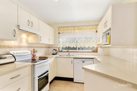 Property photo of 11 Fromholz Crescent Avondale NSW 2530