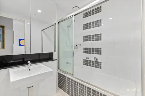 Property photo of 614/3 Como Crescent Southport QLD 4215