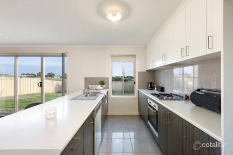 Property photo of 17 Baudinette Drive Sebastopol VIC 3356