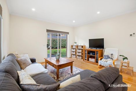 Property photo of 2/60 Faraday Road Croydon South VIC 3136