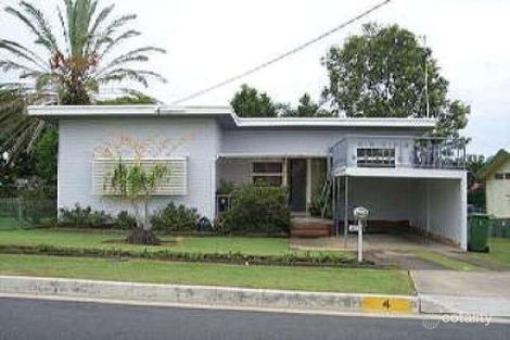 Property photo of 4 Edward Street Labrador QLD 4215