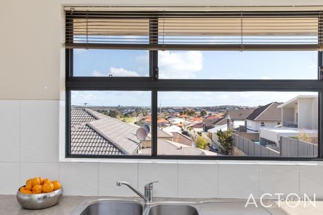 Property photo of 34 Panarea Crest Yangebup WA 6164