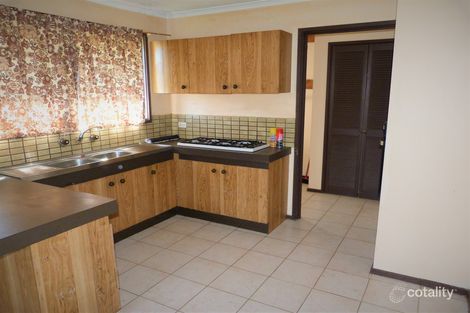 Property photo of 23 Rossiter Avenue Endeavour Hills VIC 3802