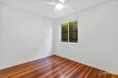 Property photo of 3/15 Halstead Street Coorparoo QLD 4151