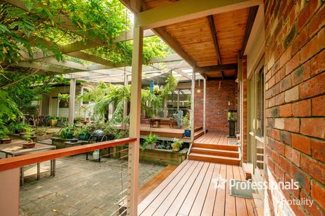 25 Hearse Rd, Millgrove, VIC 3799