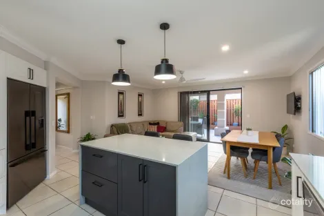 Property photo of 2/40 Lancewood Circuit Robina QLD 4226