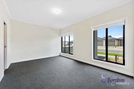 Property photo of 66 Gossia Avenue Craigieburn VIC 3064