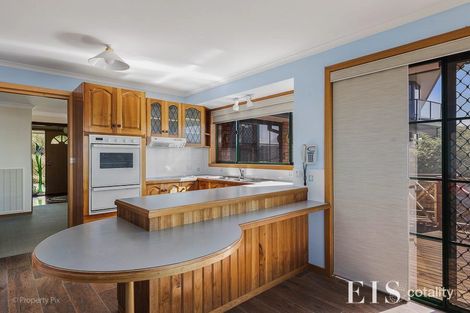 Property photo of 17 Tahune Crescent Blackmans Bay TAS 7052