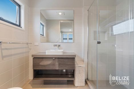 Property photo of 19 Sunset Place Jacobs Well QLD 4208