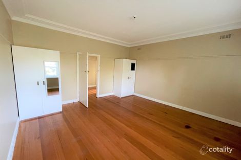 Property photo of 31 Ferntree Gully Road Oakleigh VIC 3166